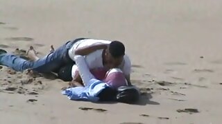 Kinky tip sa ogromnim kurac jebe dupe rupama i ustima nestašnih punih cura