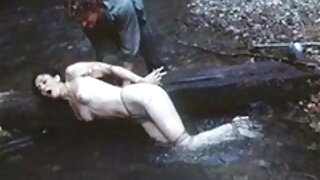 Kurva azijska tranny Kita uzima ogroman kurac u svoju rastegnutu guzicu