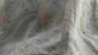 Kurvasta brineta MILF Zoey Holloway zavodi svog napaljenog pastira